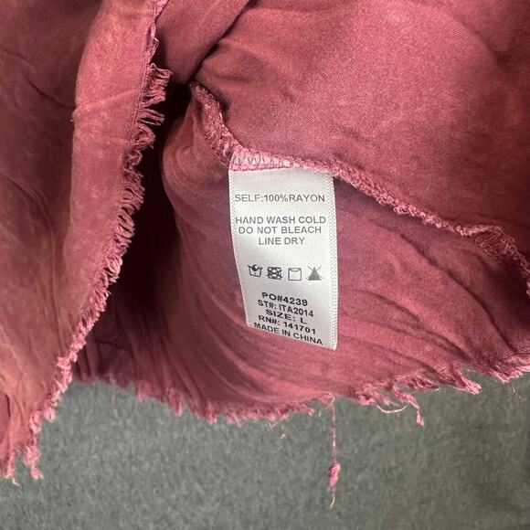 143 Story Maroon Acid Wash Top Sz L Raw Hem Pioneer Renaissance Ruffled Rayon - Picture 2 of 8